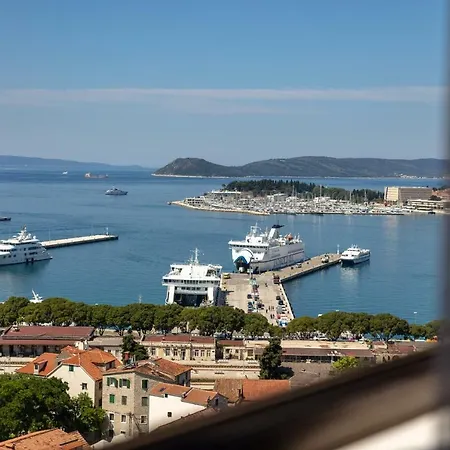 Island View * Σπλιτ